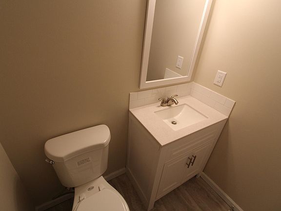 4th image of 7705 Scofield Ct
