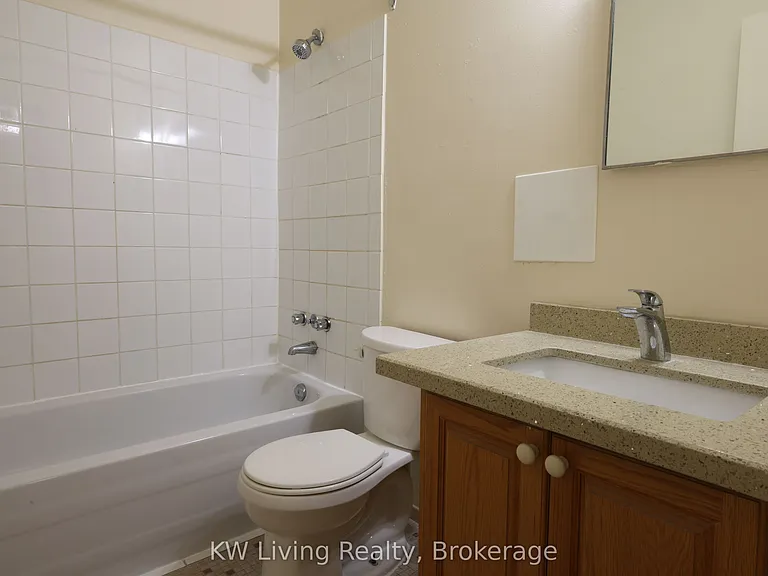 33 Central Pkwy W #203 — Photo 25