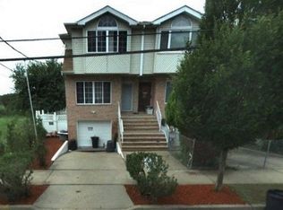 525 Merkel Pl, Staten Island, NY 10306