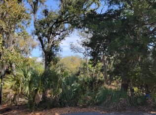10 Heron Cv, Edisto Island, SC 29438