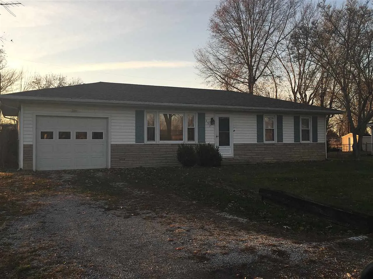 357 N Alden Dr photo 1