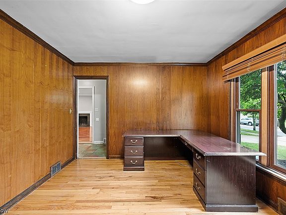 4th image of 23313 Fernwood Dr