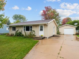 315 Mark Ct, Neenah, WI 54956