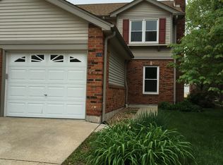 202 Deer Hollow Ct, O'Fallon, MO 63366