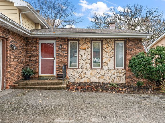 3rd image of 1586 Sunnyslope Dr