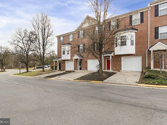 2nd image of 205 Shaw Ct