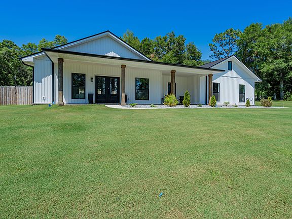 2nd image of 3094 Honey Ln