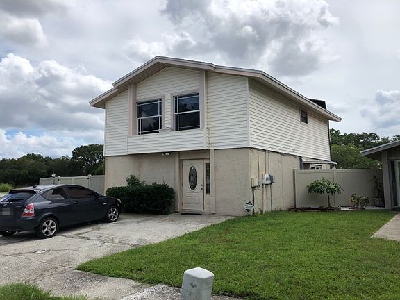 2nd image of 4502 Millpond Ln