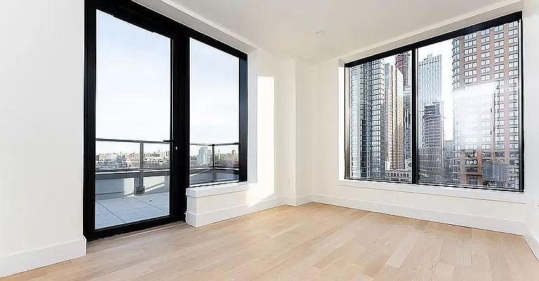 1st image of 260 Gold St #1202-13