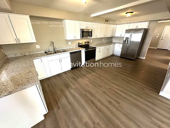 4th image of 1331 E 6th Ave
