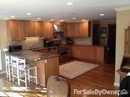 2nd image of 444 Mountain Ave