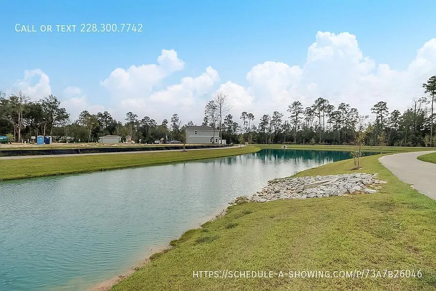 3 bed, 2.5 bath, 1521 sqft, $1,850 — Photo 2
