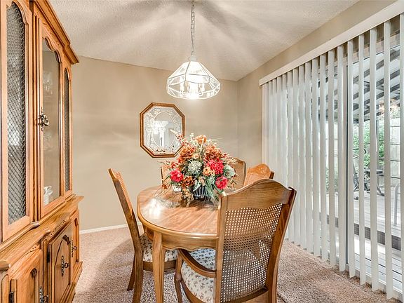 5th image of 703 Sceptre Cir