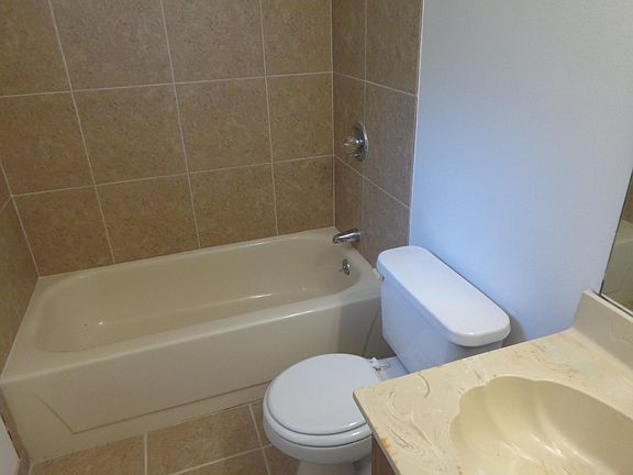 5th image of 4630 1st St