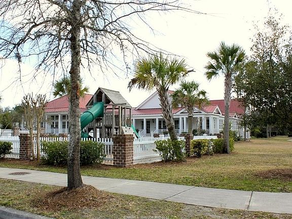 playground/club house