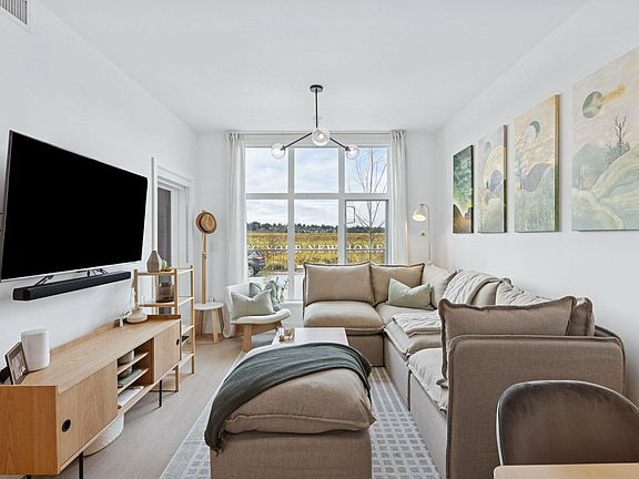 4th image of 320 Ridge St #101