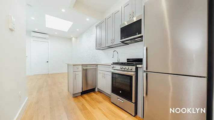 Rented by Nooklyn NYC LLC | media 2