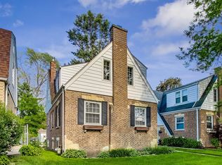 6837 N Tripp Ave, Lincolnwood, IL 60712