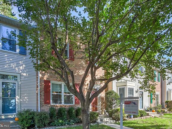3rd image of 721 Marianne Ln