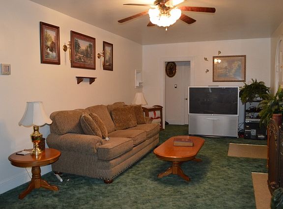 2nd image of 805 Westview St