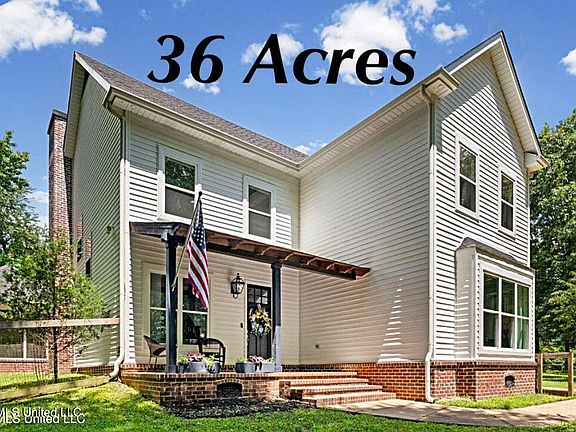 2nd image of 479 Hope Rd