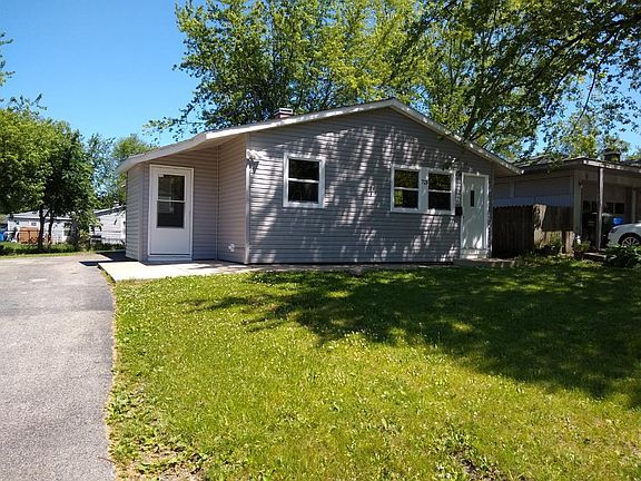 2nd image of 725 Houston Dr