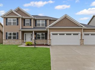 2009 Savanna Dr, Champaign, IL