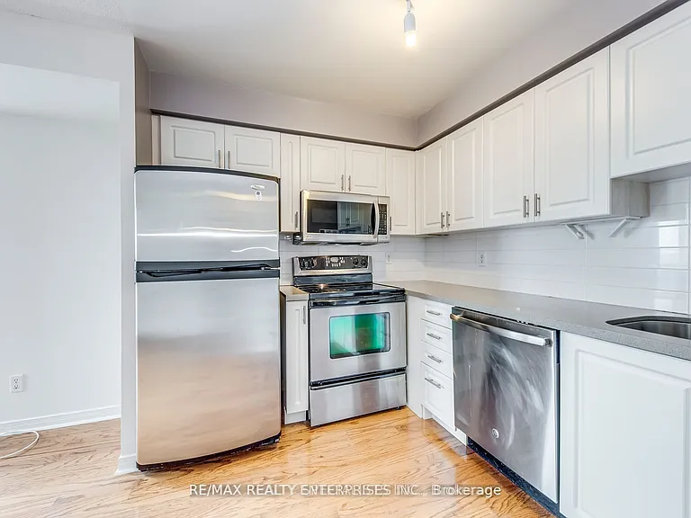 2545 Erin Centre Blvd N #1409 — Photo 8