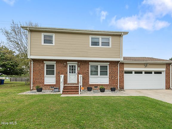 2nd image of 103 Valley Court