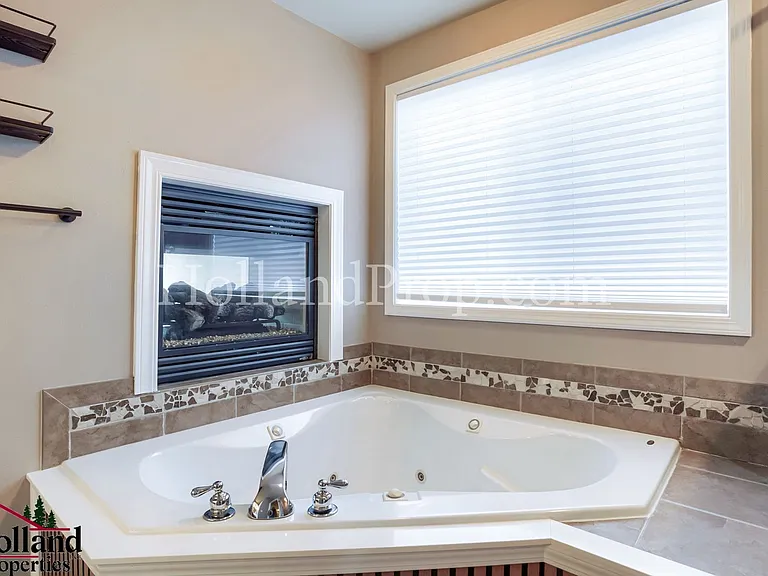 19021 SW York St — Photo 17
