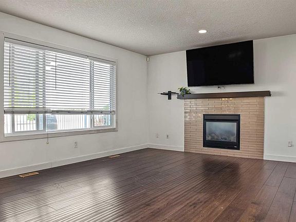 4th image of 10821 S 60a Ave