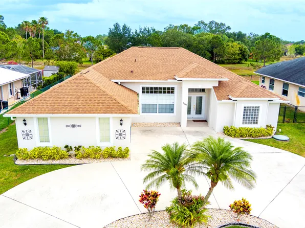 5481 NW Cambo Court, Port St Lucie, FL 34986