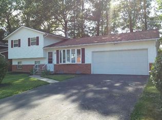 427 Briarwood Dr, Columbus, OH 43213