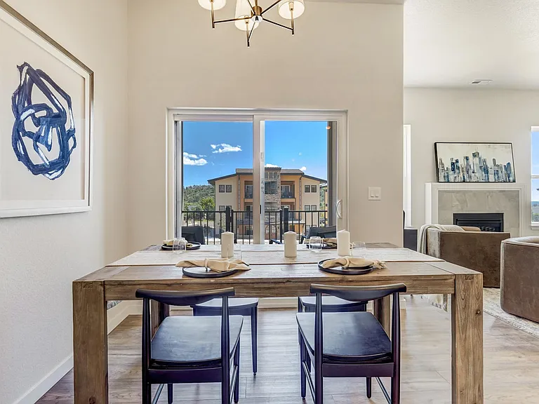 5843 Villa Lorenzo Dr — Photo 12