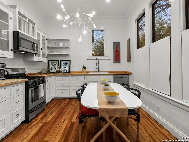 227 Claudia St #2 — Photo 7