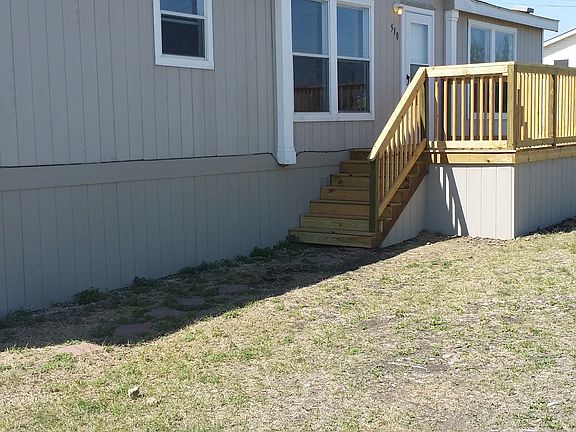 3rd image of 510 Grandview Dr