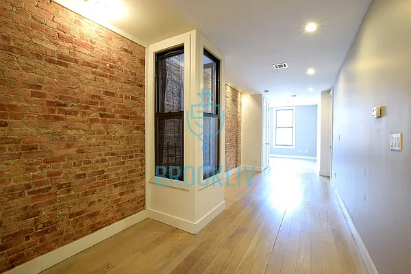 Rented by null | media 4