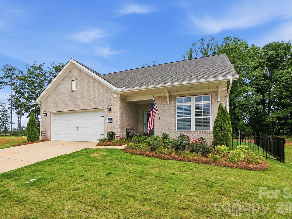 1st image of 3006 Constitution Ln