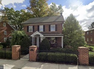 40 Cedar Ave, Hershey, PA 17033
