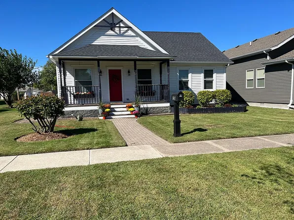 840 S Broadway St, Coal City, IL 60416