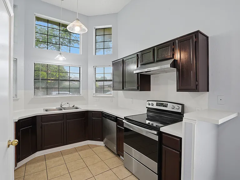 2540 Winter Oak St — Photo 4