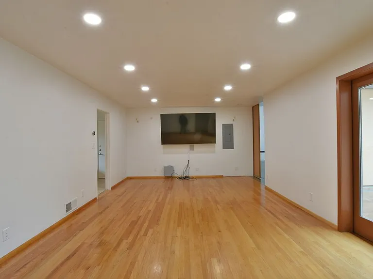 886 Bayleaf Ct — Photo 12