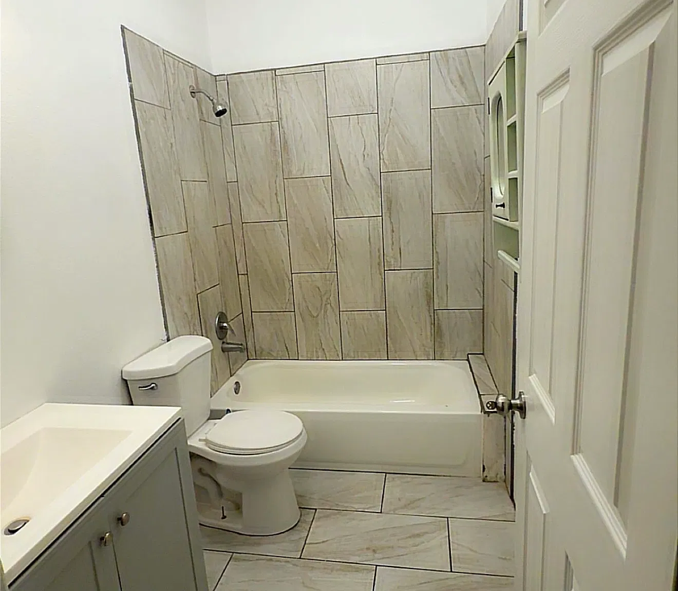 1215 Gallegos Ln — Photo 4