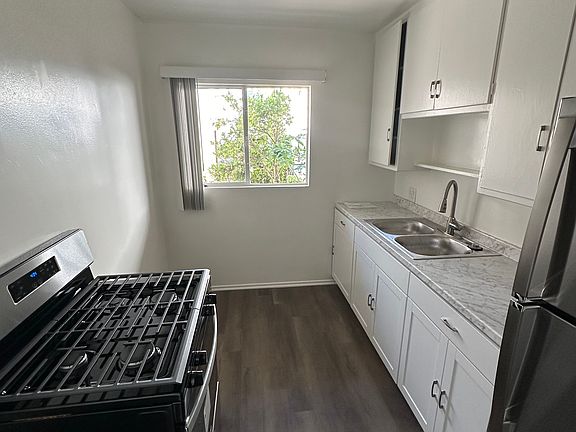 5th image of 1125 Cardiff Ave APT 3