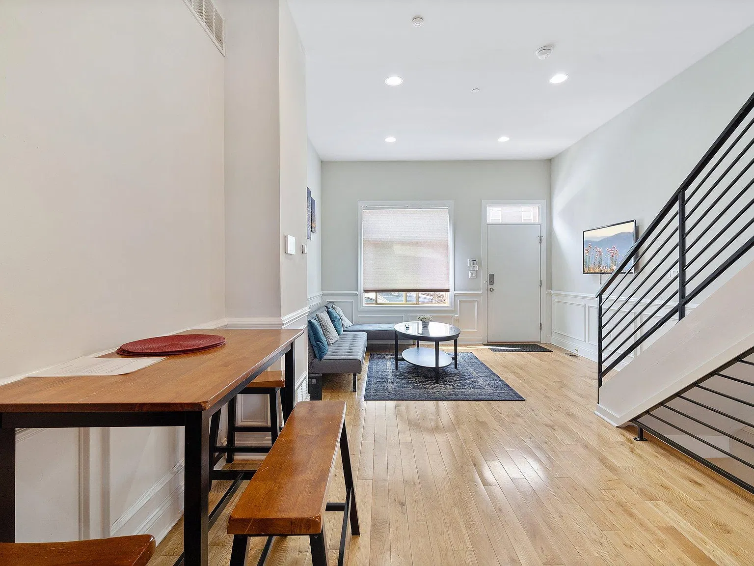 2701 Oakford St — Photo 4