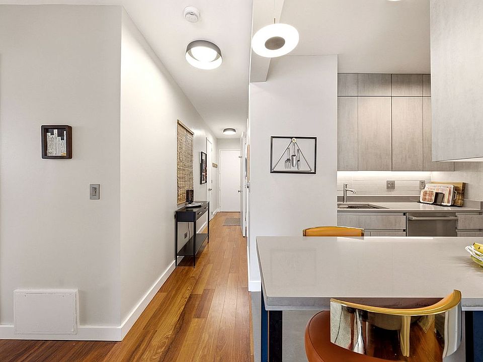 1st image of 200 E 69th St APT 5L