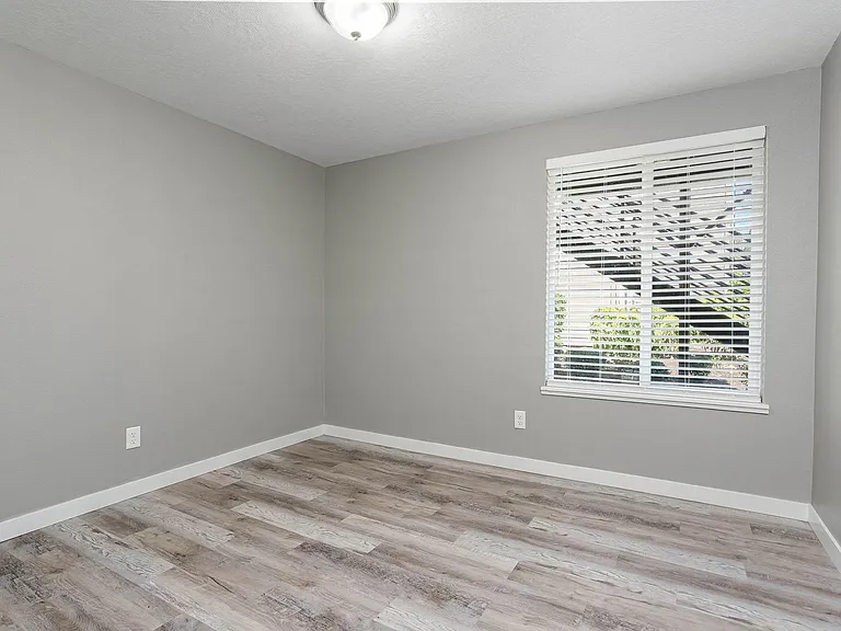 249-Nola Place Apartments — Photo 62