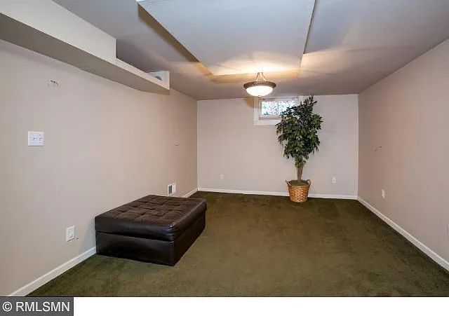 2948 Zarthan Ave S — Photo 15