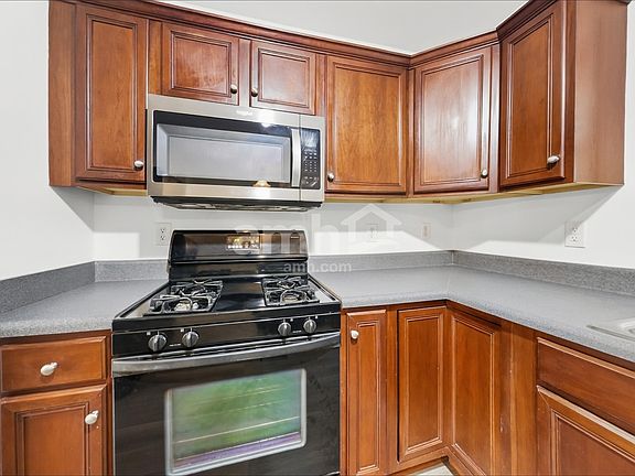 3rd image of 4805 Hodfield Ct