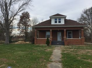 2700 S Market St, Marion, IL 62959